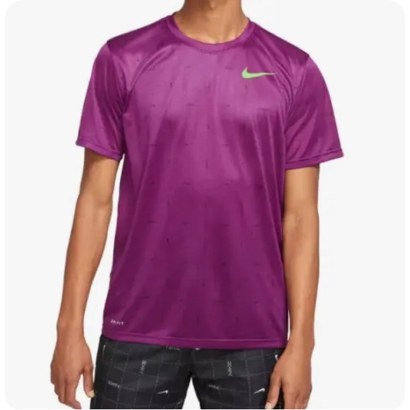 Nike Dri-Fit Men’s Large Shirt Graphic Swish Logo Training Tee Purple Workout - Picture 1 of 8